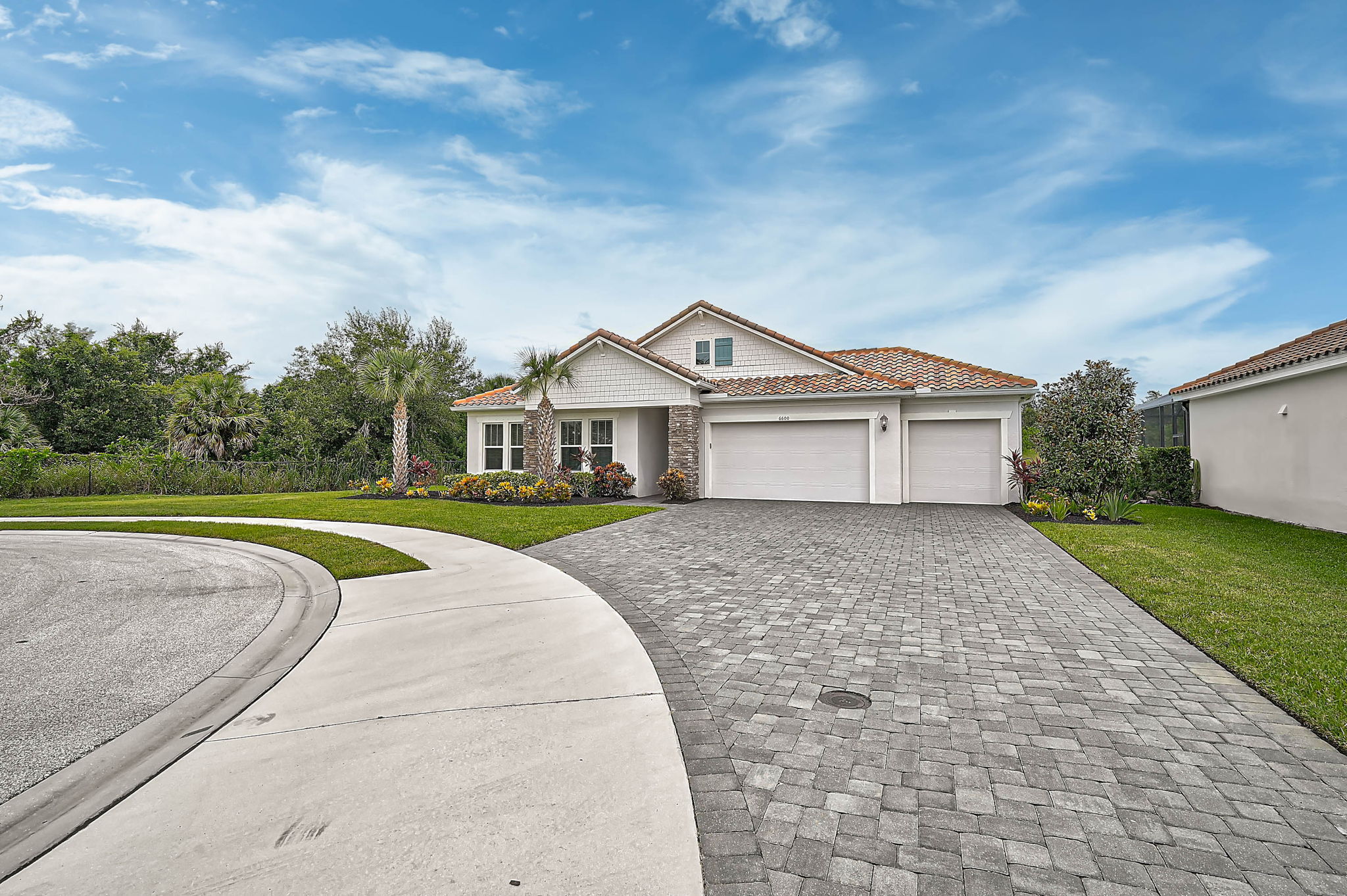 6600 Dovekey Dr-5