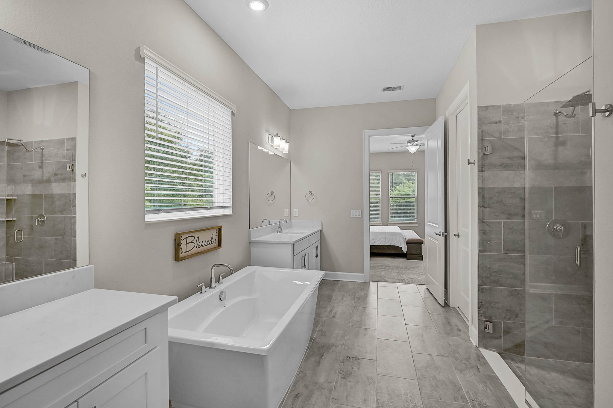 6600 Dovekey Dr-33