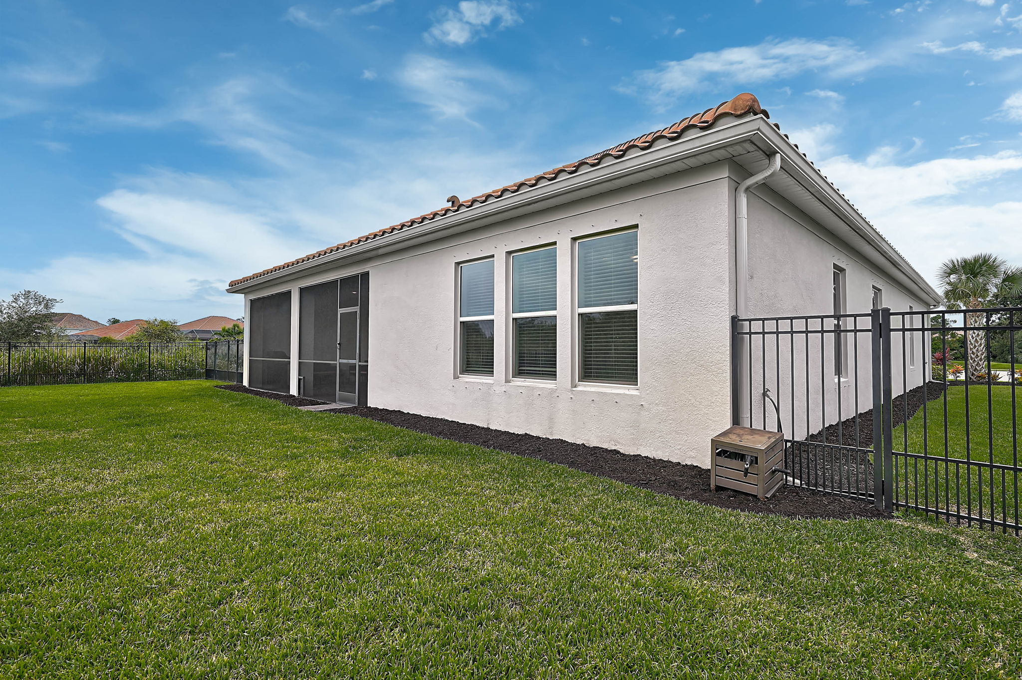 6600 Dovekey Dr-39