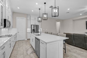 6600 Dovekey Dr-9
