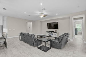 6600 Dovekey Dr-13