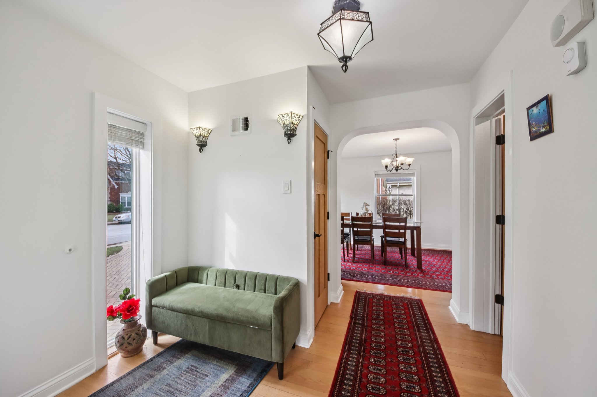 N Trumbull Ave-S1903-010.jpg