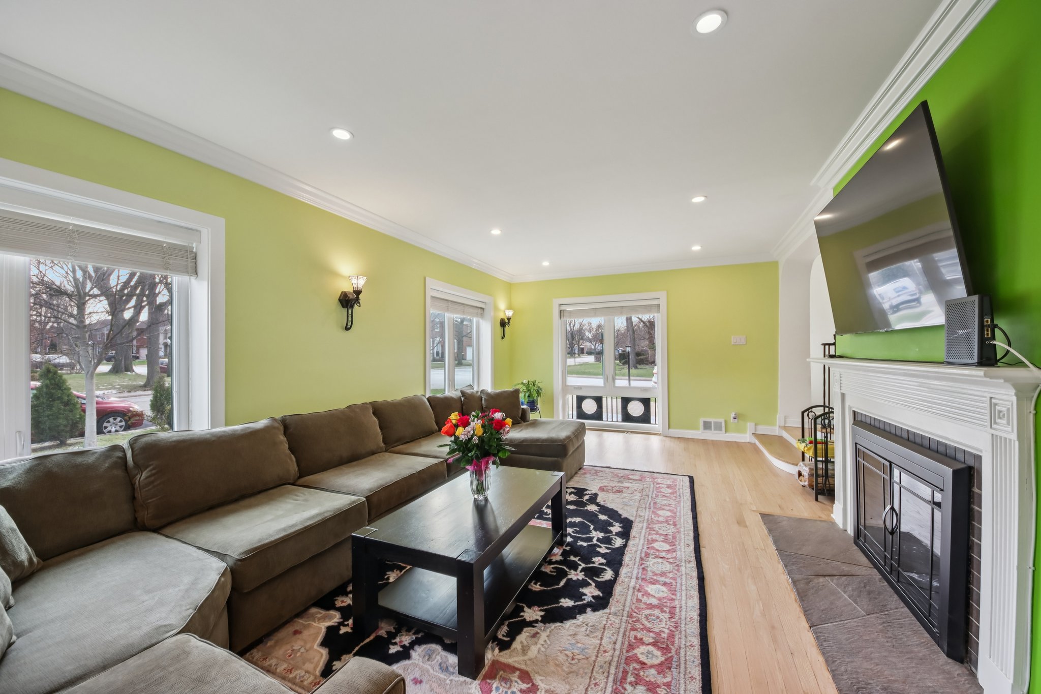 N Trumbull Ave-S1903-015.jpg