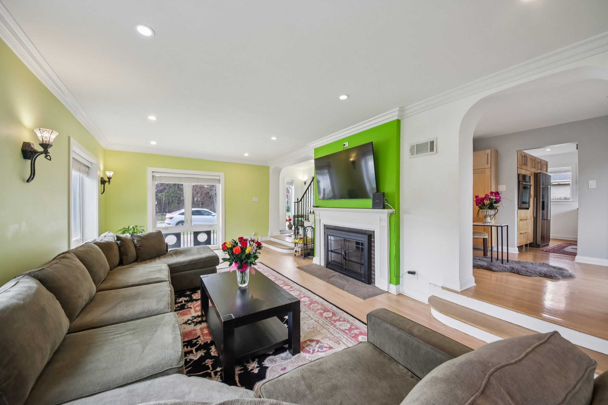 N Trumbull Ave-S1903-016.jpg