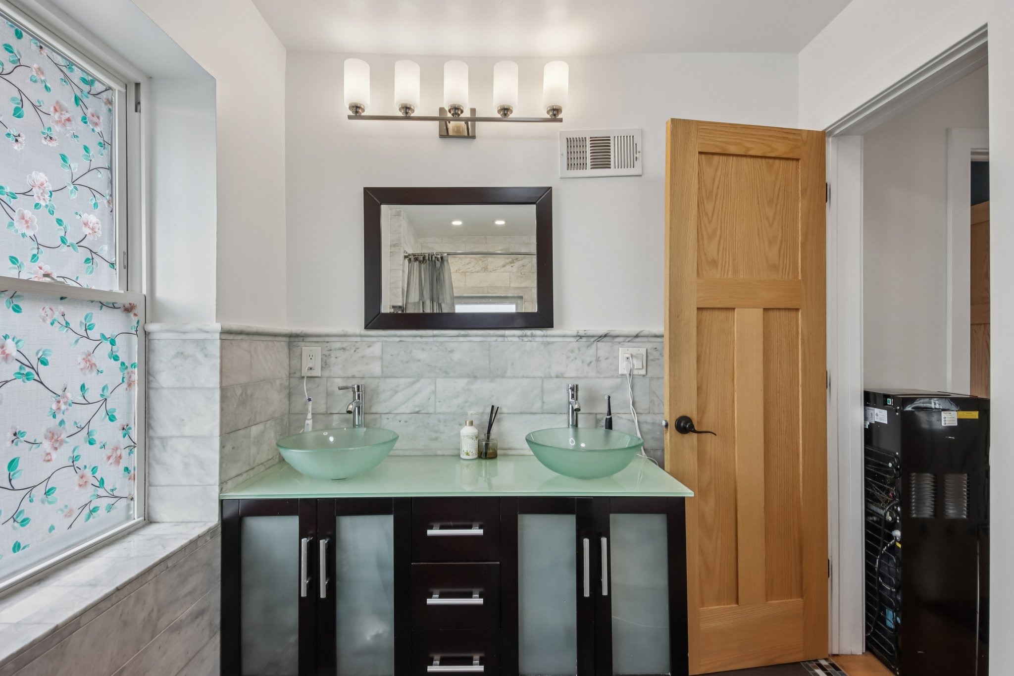 N Trumbull Ave-S1903-041.jpg