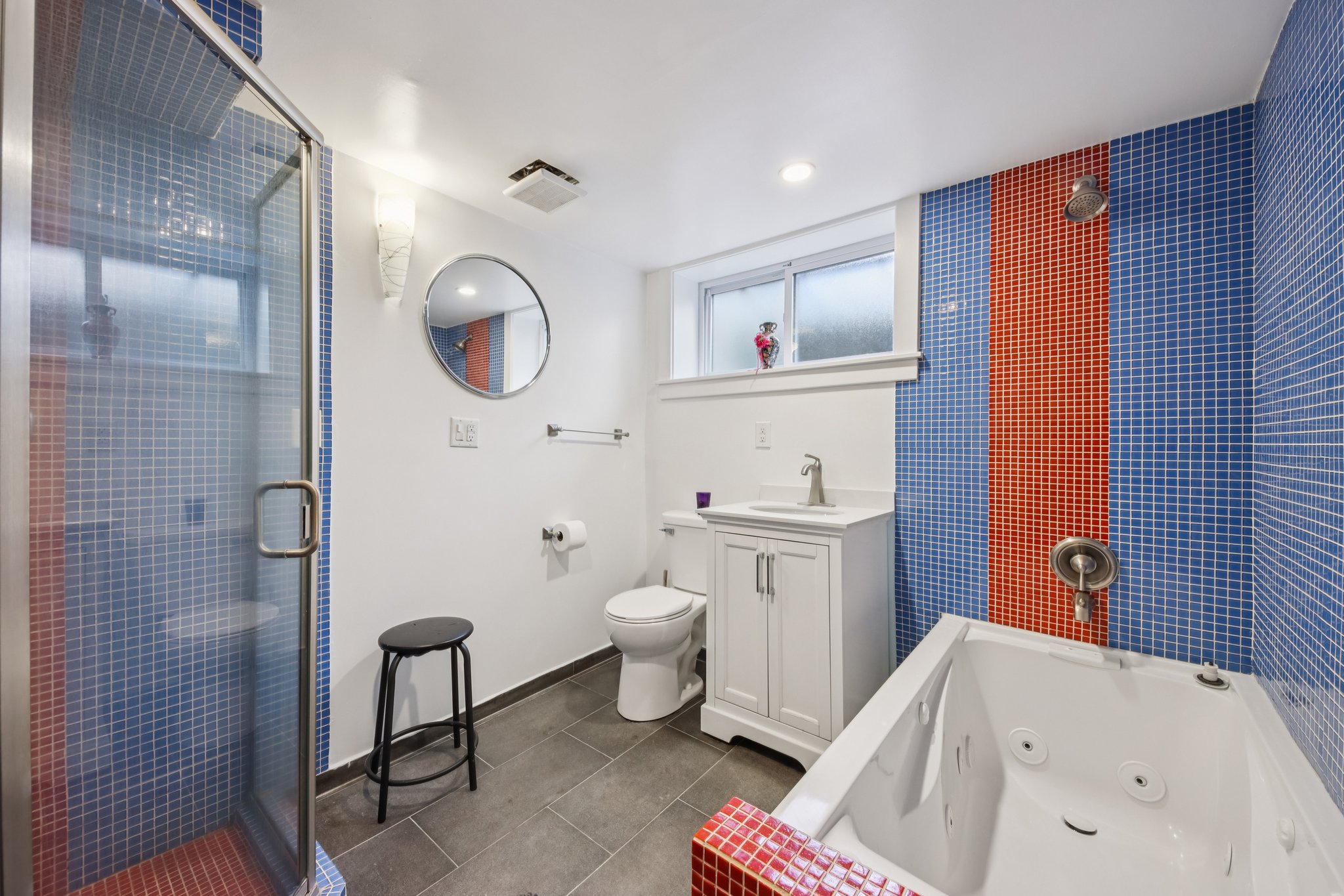 N Trumbull Ave-S1903-042.jpg