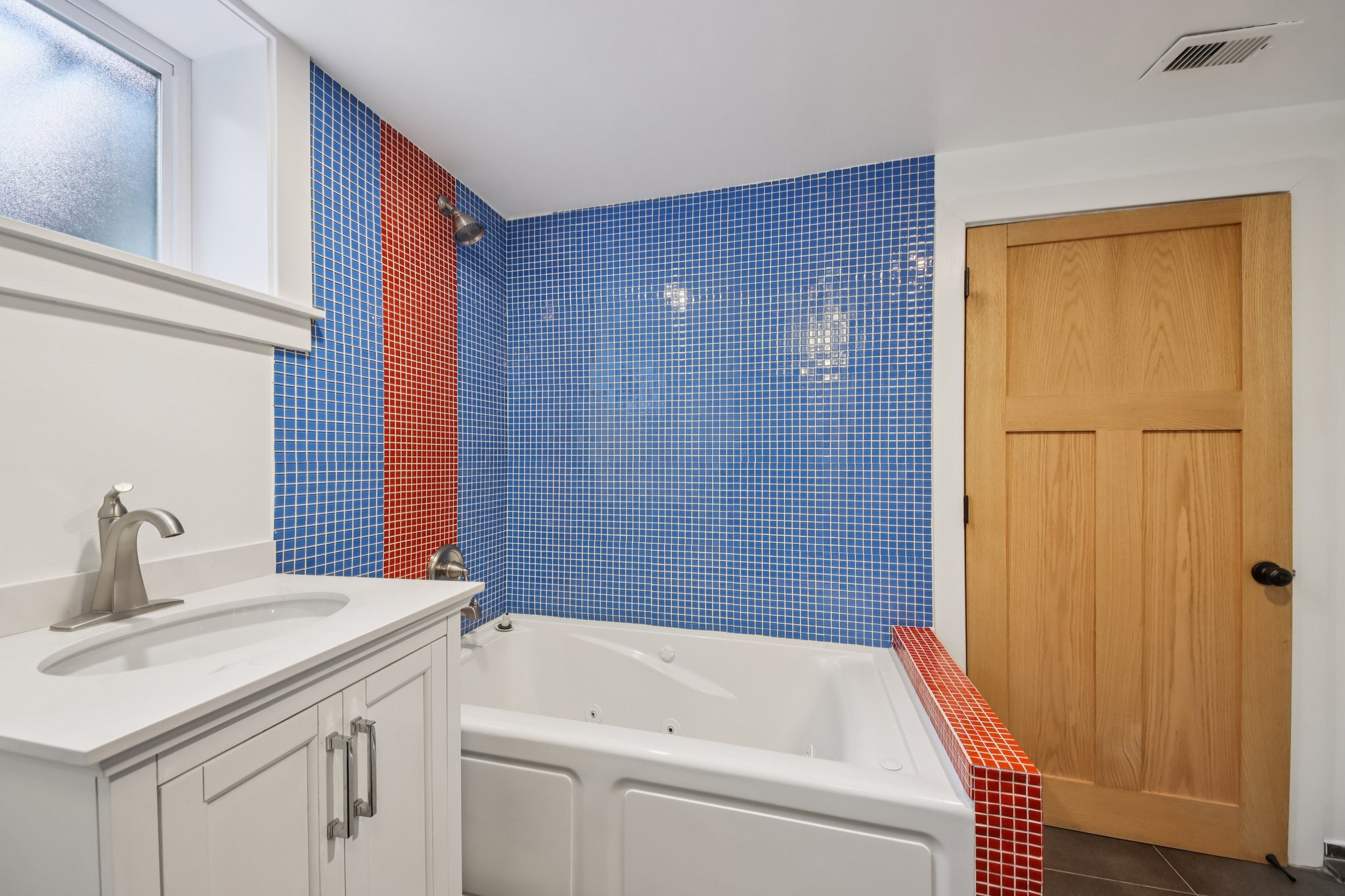 N Trumbull Ave-S1903-043.jpg