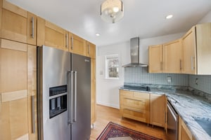 N Trumbull Ave-S1903-022.jpg