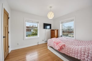 N Trumbull Ave-S1903-036.jpg