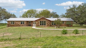  Photo 0
