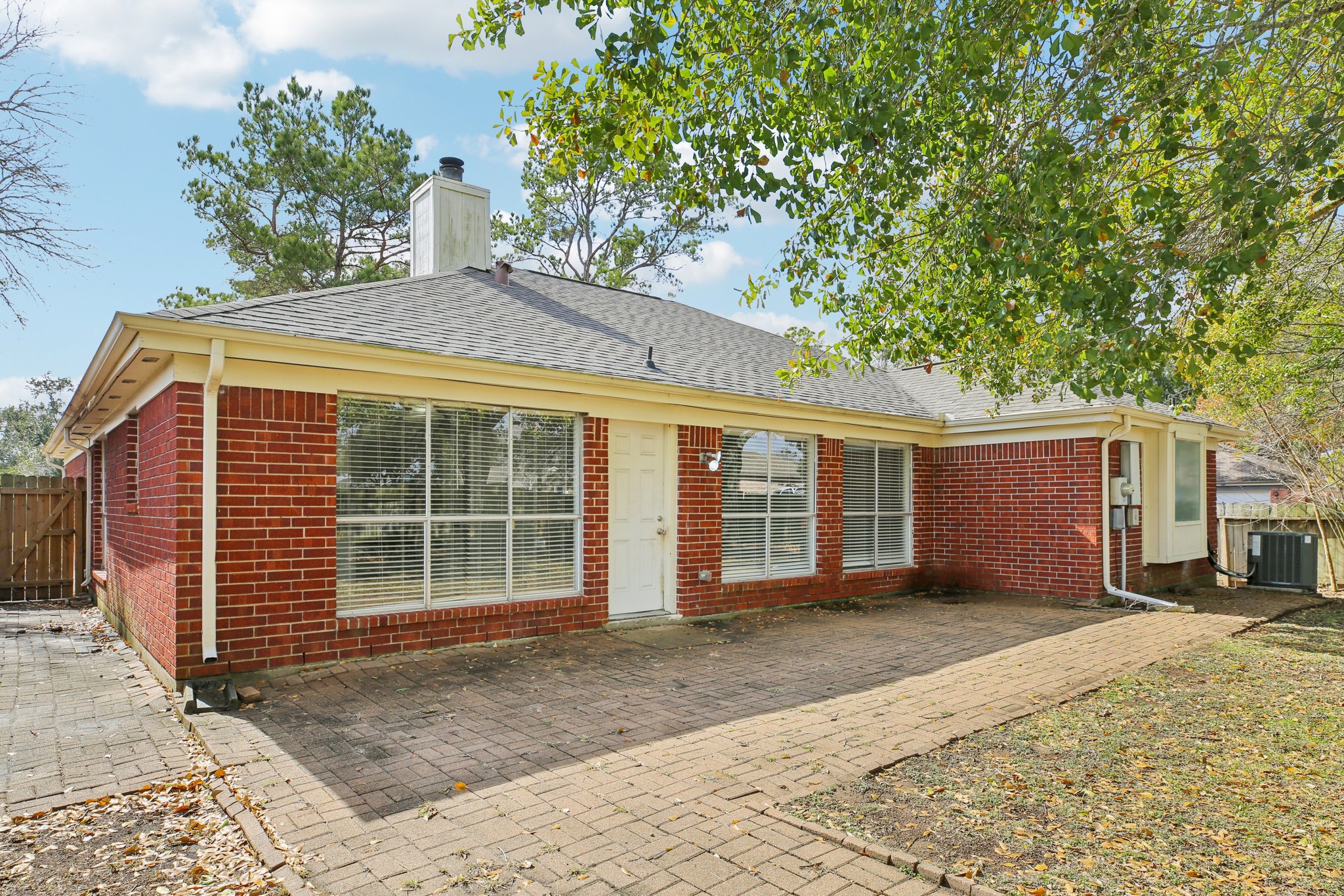 Harpers Dr-S0402-028.jpg