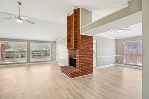 Harpers Dr-S0402-005.jpg