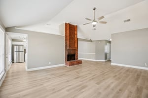 Harpers Dr-S0402-009.jpg