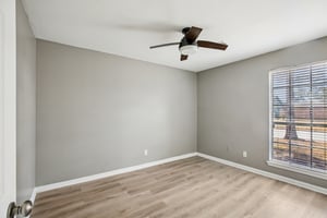 Harpers Dr-S0402-016.jpg