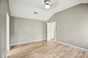 Harpers Dr-S0402-024.jpg