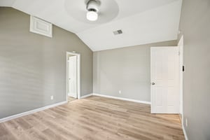 Harpers Dr-S0402-025.jpg