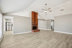 Harpers Dr-S0402-009r.jpg