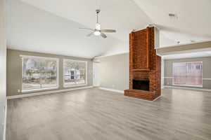 Harpers Dr-S0402-010r.jpg