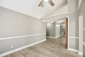 Harpers Dr-S0402-012r.jpg