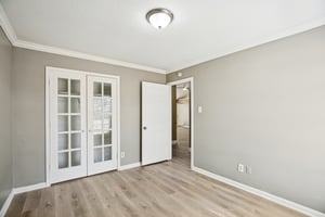 Harpers Dr-S0402-020r.jpg