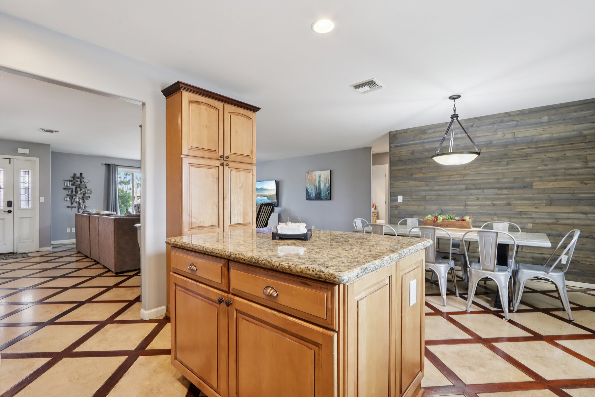 S College Ave-S1702-015.jpg