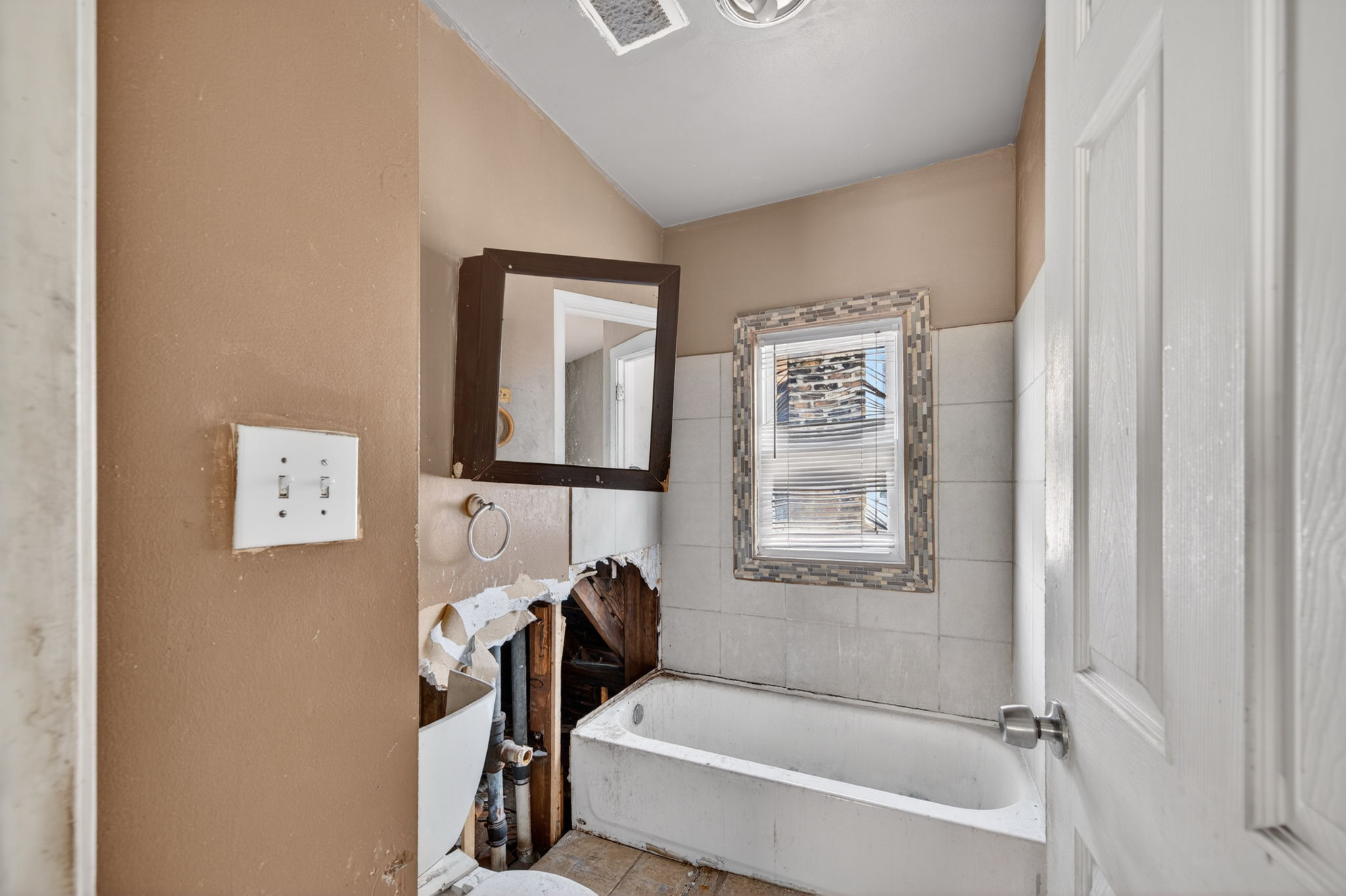 6603 S Oakley Ave, Chicago, IL 60636_009