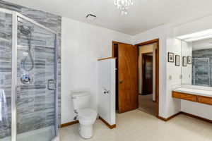  Photo 24