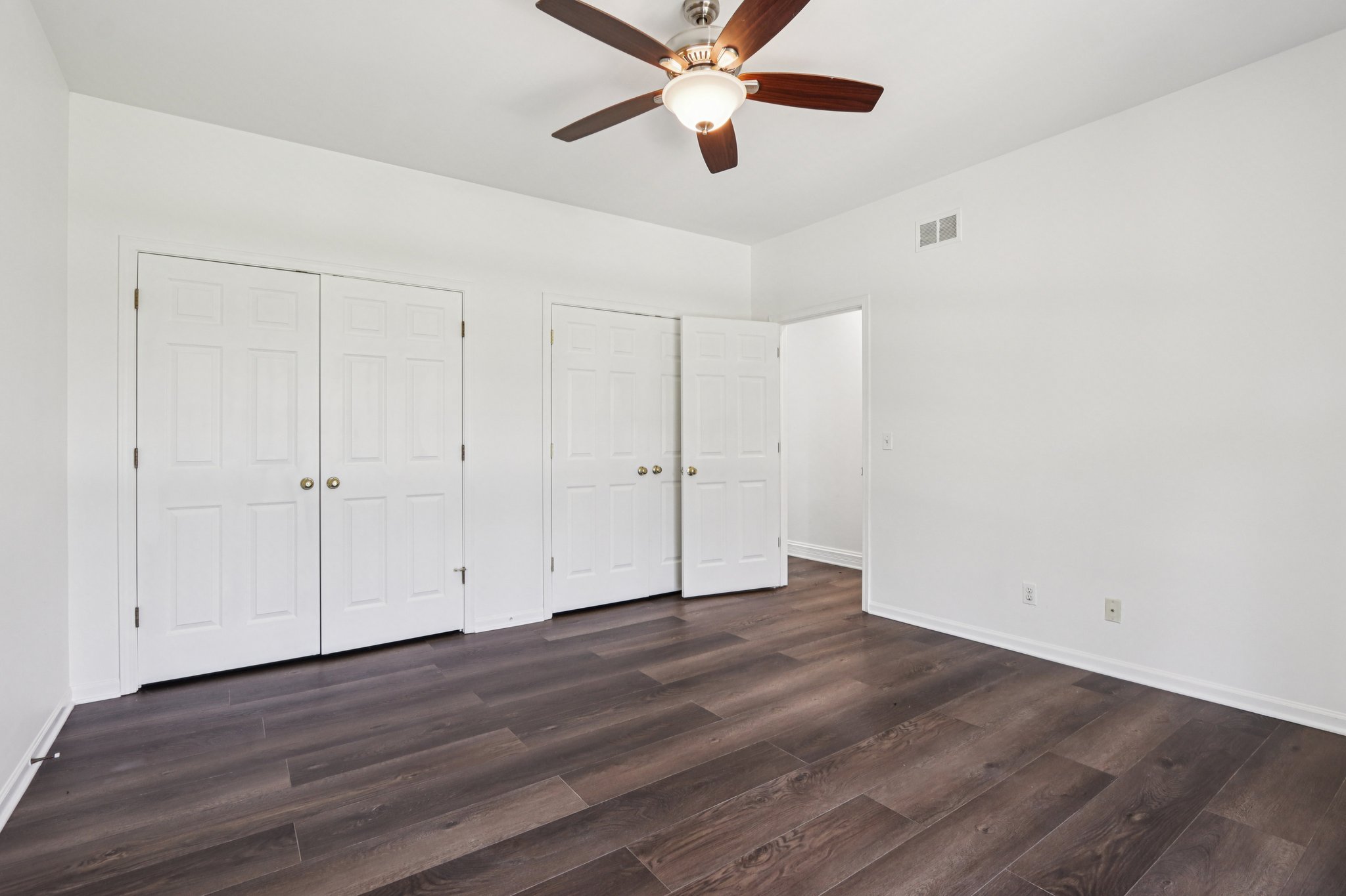 Oakwood Manor Dr-044.jpg