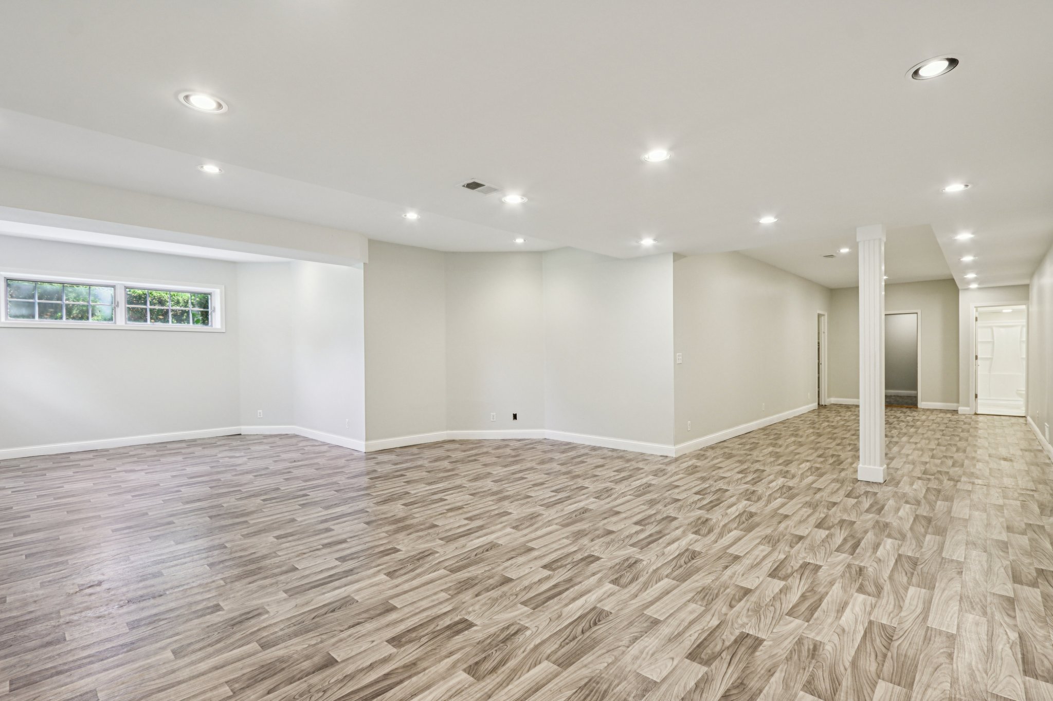 Oakwood Manor Dr-061.jpg