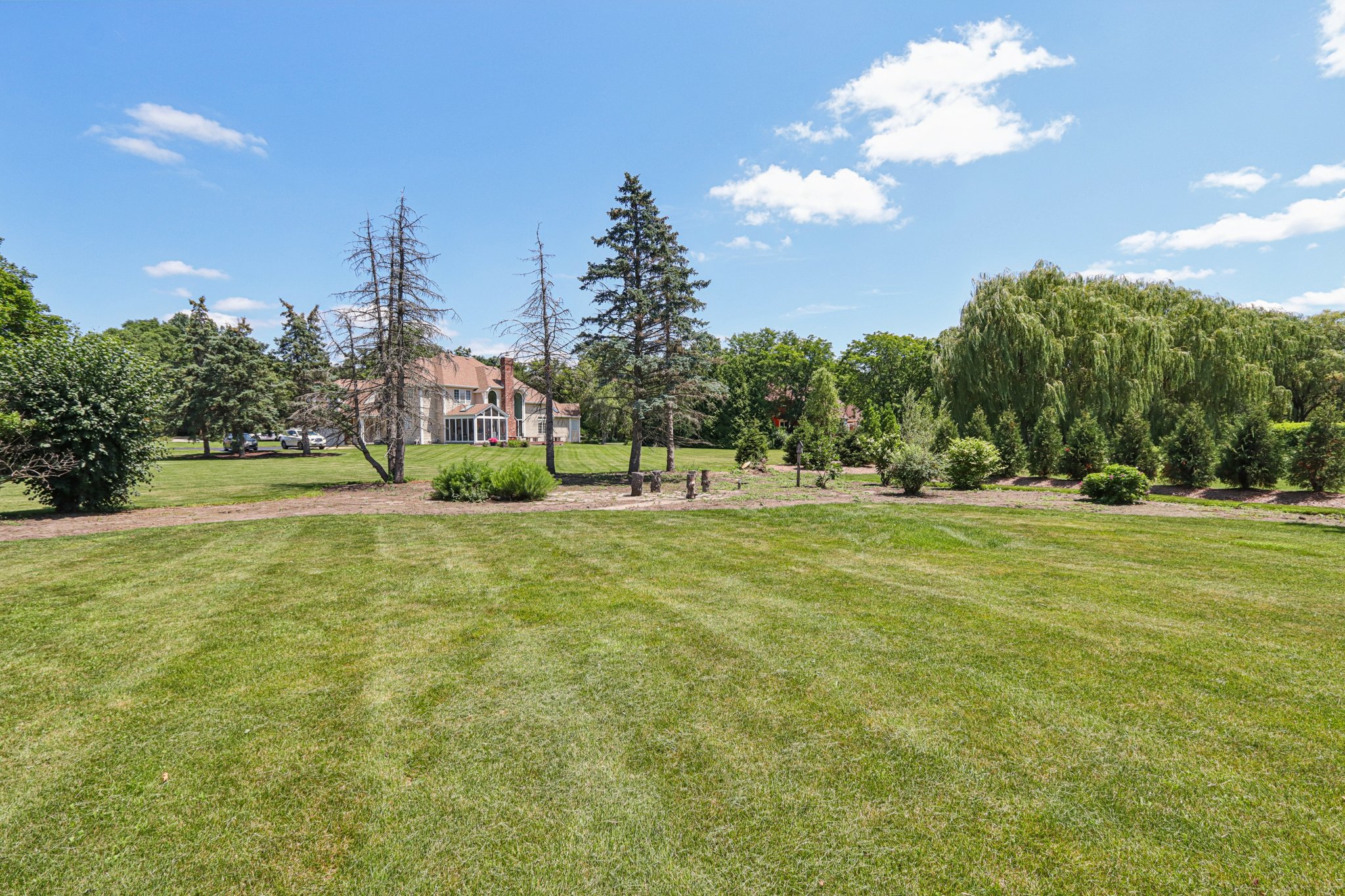 Oakwood Manor Dr-074.jpg