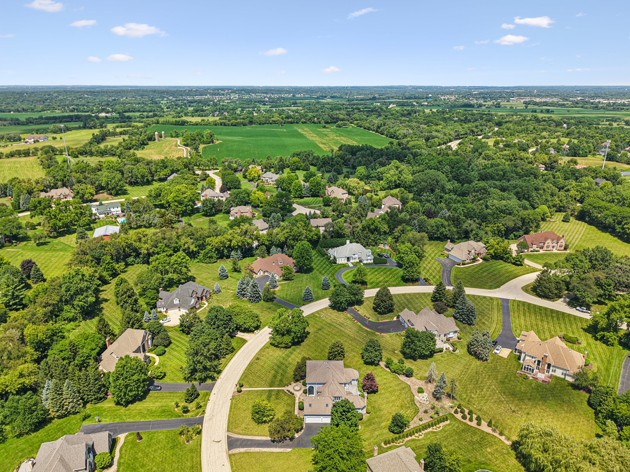 Oakwood Manor Dr-083.jpg