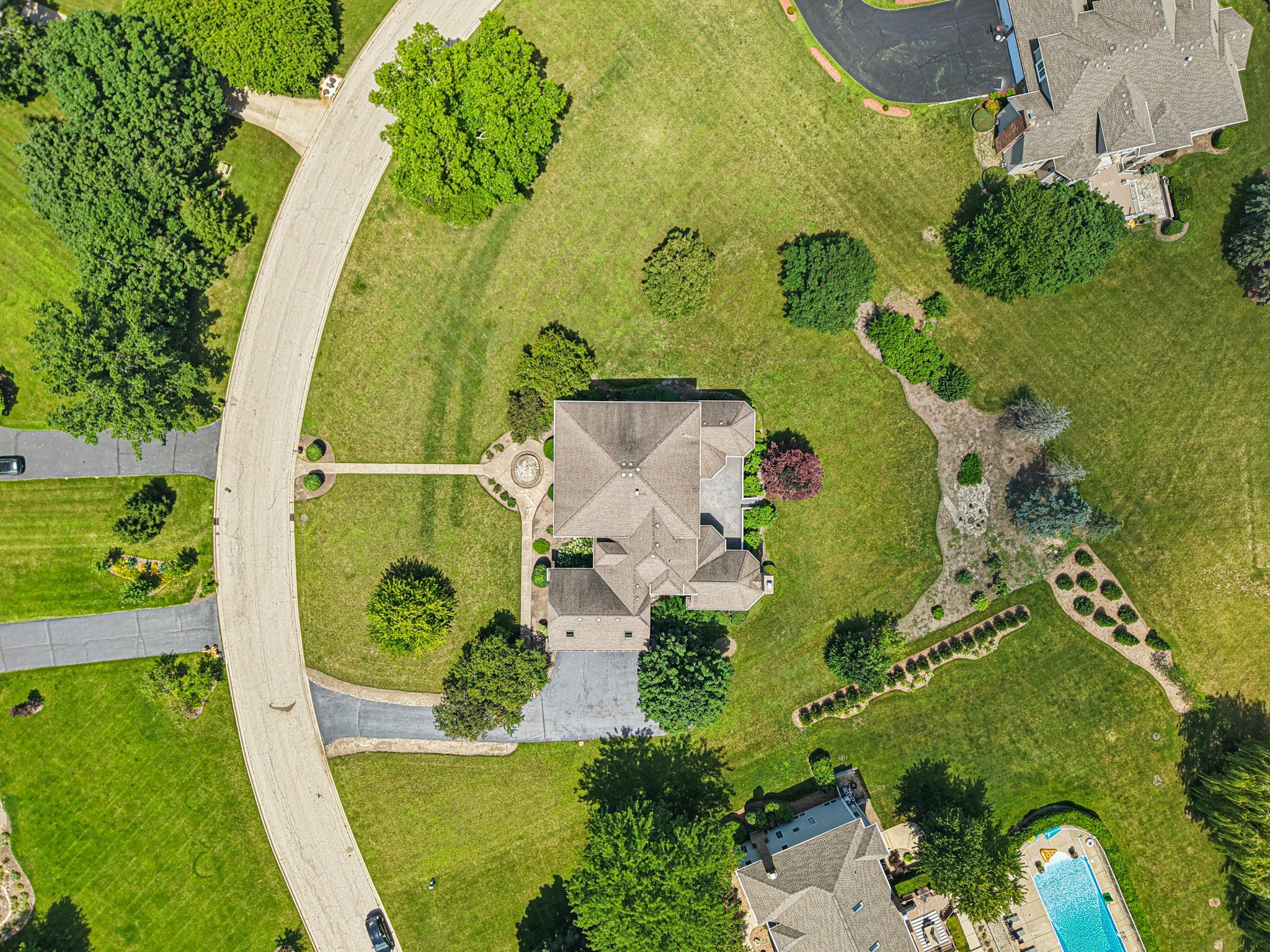 Oakwood Manor Dr-091.jpg