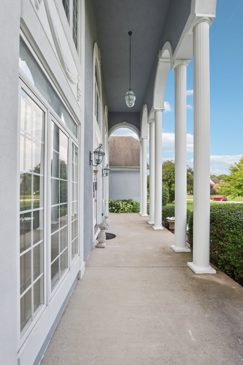 Oakwood Manor Dr-S2407-1-004.jpg
