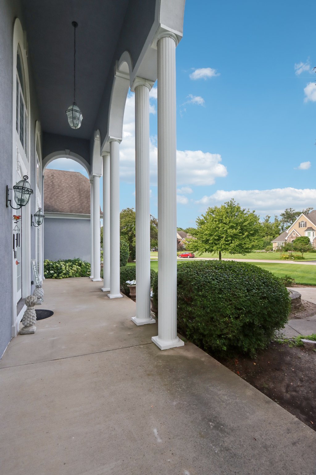 Oakwood Manor Dr-S2407-1-005.jpg