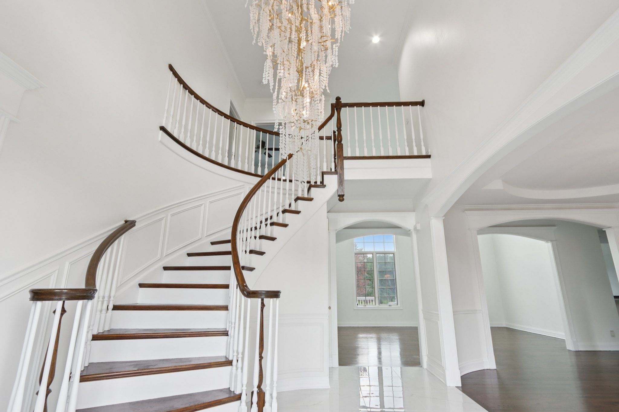 Oakwood Manor Dr-S2407-1-008.jpg