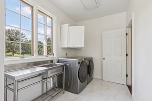 Oakwood Manor Dr-055.jpg