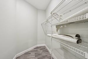 Oakwood Manor Dr-057.jpg