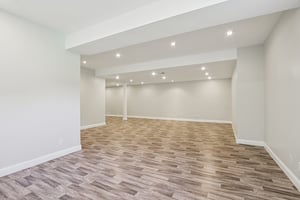 Oakwood Manor Dr-062.jpg