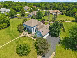 Oakwood Manor Dr-080.jpg