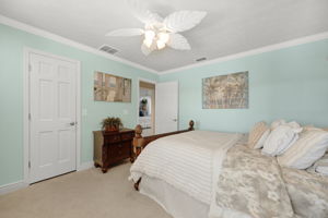 Photo 49