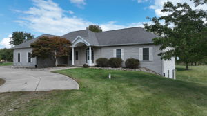  Photo 0