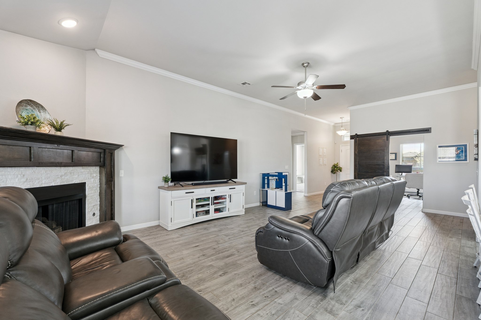 6609 NW 157th St_012.jpg
