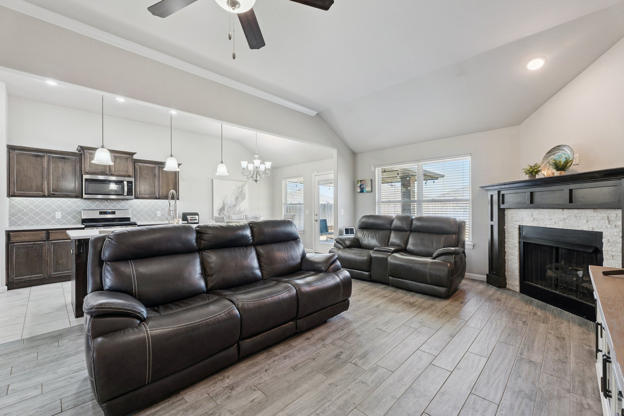 6609 NW 157th St_015.jpg