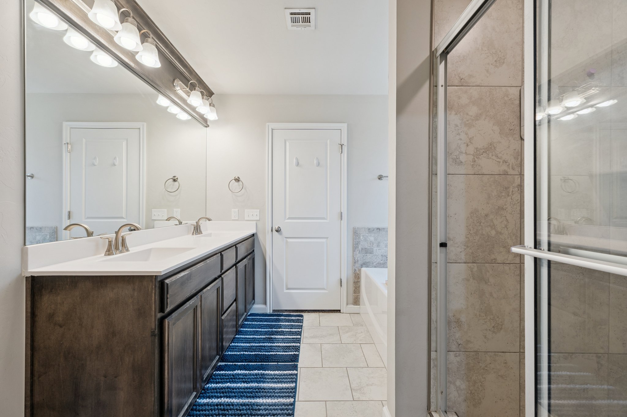 6609 NW 157th St_034.jpg