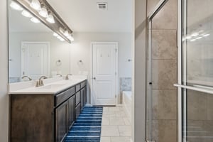 6609 NW 157th St_034.jpg