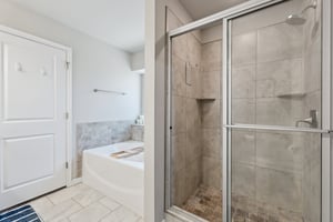 6609 NW 157th St_035.jpg