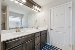 6609 NW 157th St_036.jpg