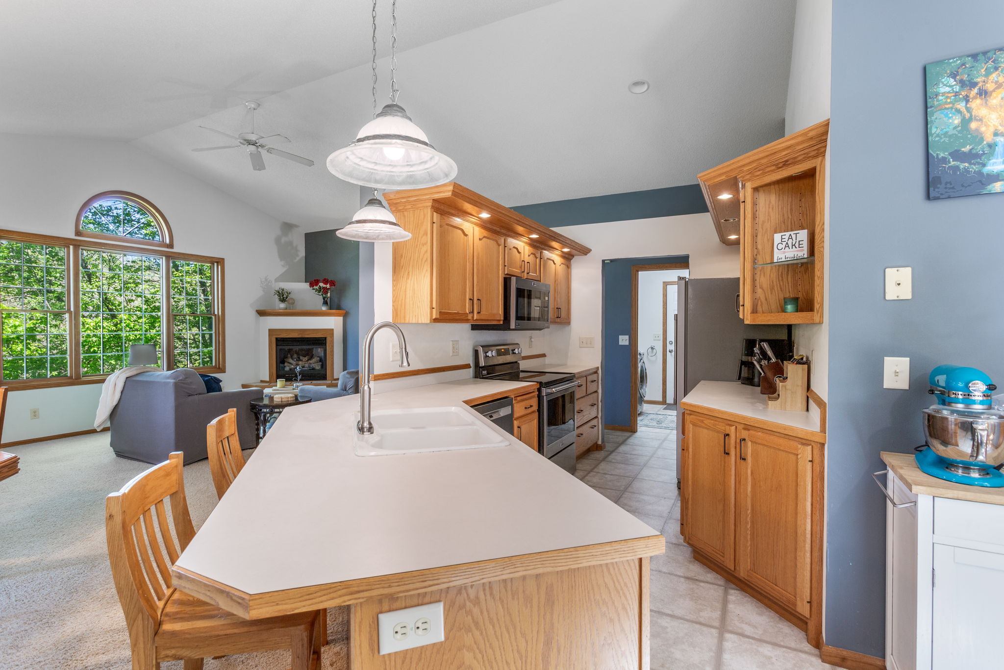  Photo 12