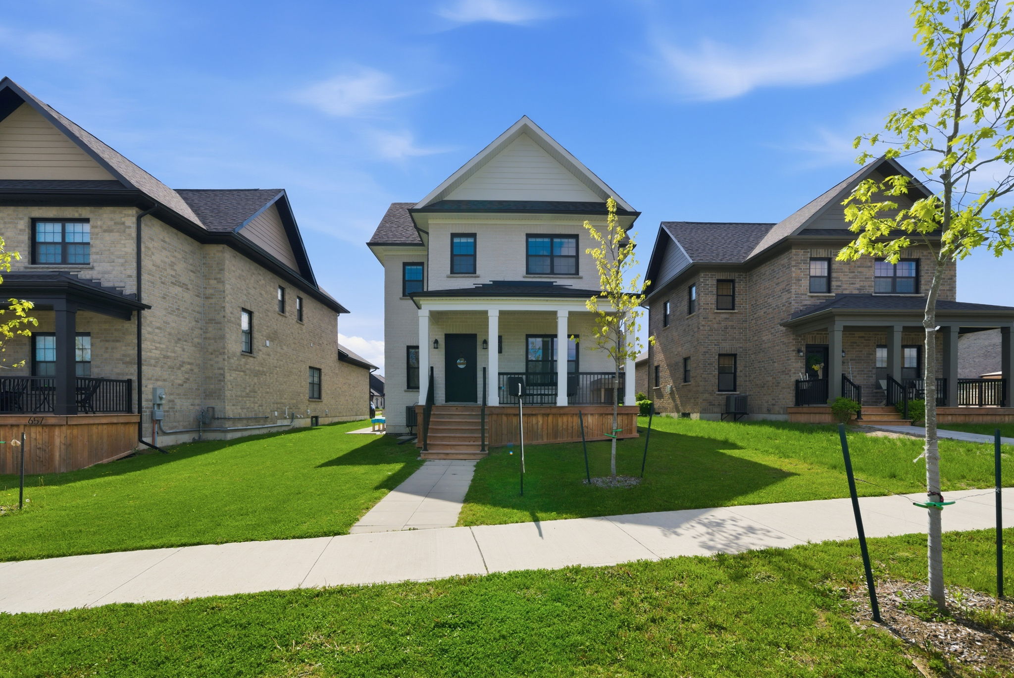  Photo 4