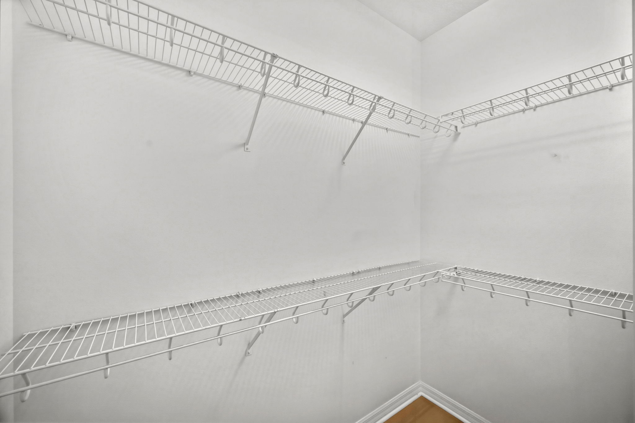 Interiors (34)